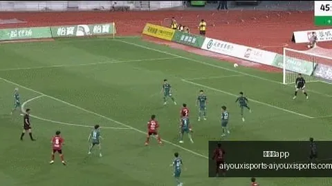 派斯19岁无缘一线阵容：阿隆索透露球队未来计划